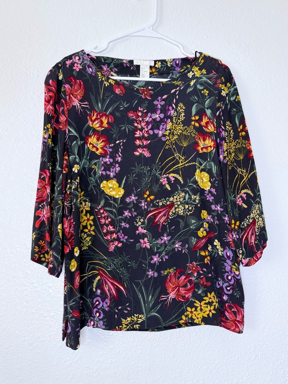 H&M Wild Flower All Over Print 3/4 Sleeves Garden Fairy Viscose Top Size 4